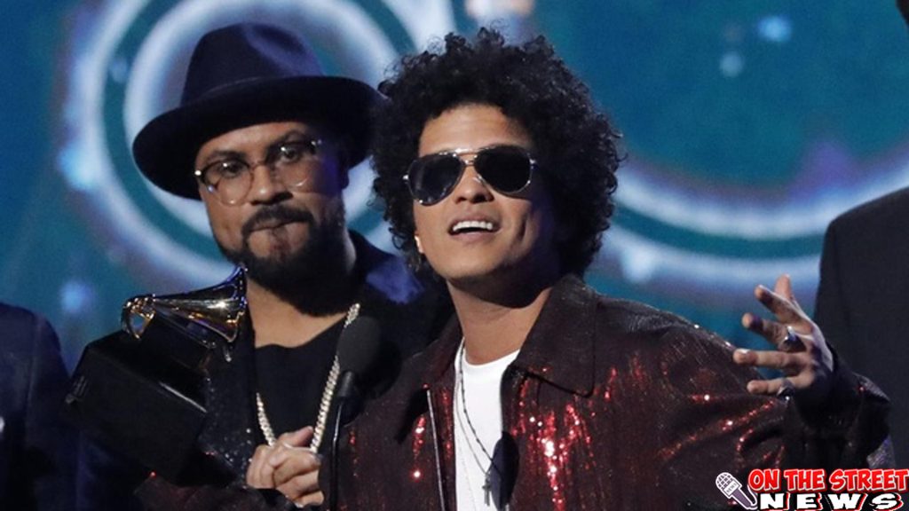 Bruno Mars Si Jenius Musik Selalu Bikin Lagu Jadi Obat Rindu!