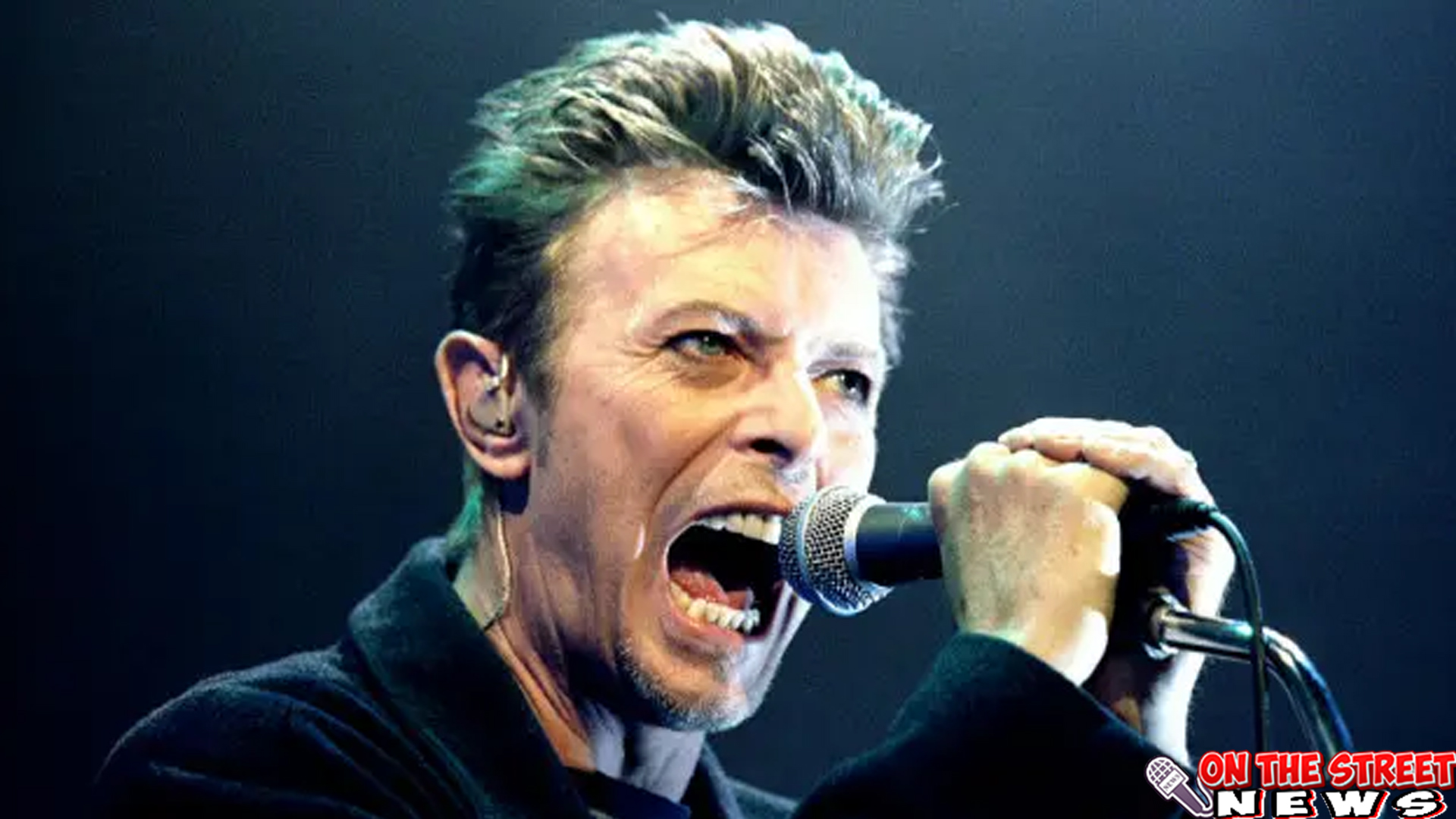 David Bowie Ketika Musik dan Dunia Lain Bertabrakan!
