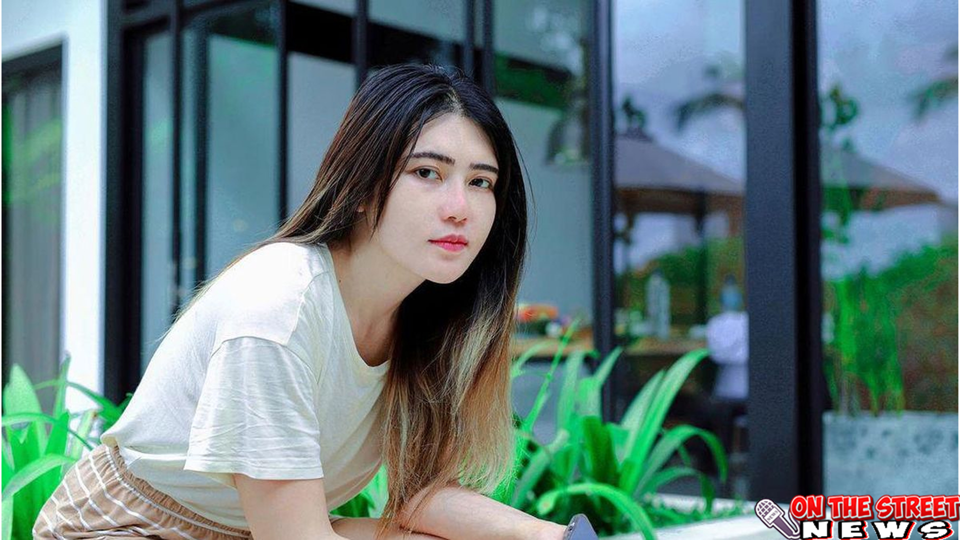 Via Valen Suara yang Mengalun, Cerita yang Menggetarkan!