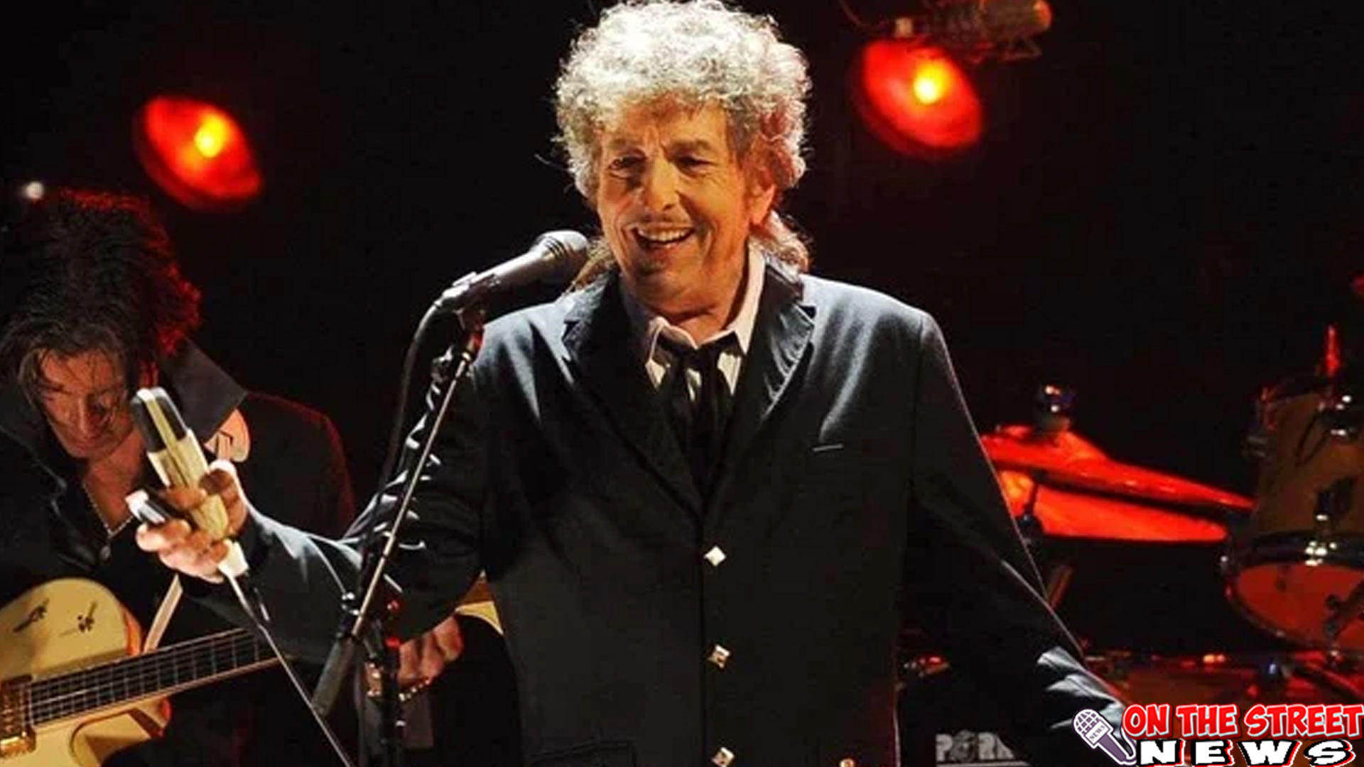 Bob Dylan dengan 4 Alasan Jadi Legendaris Musik Dunia!