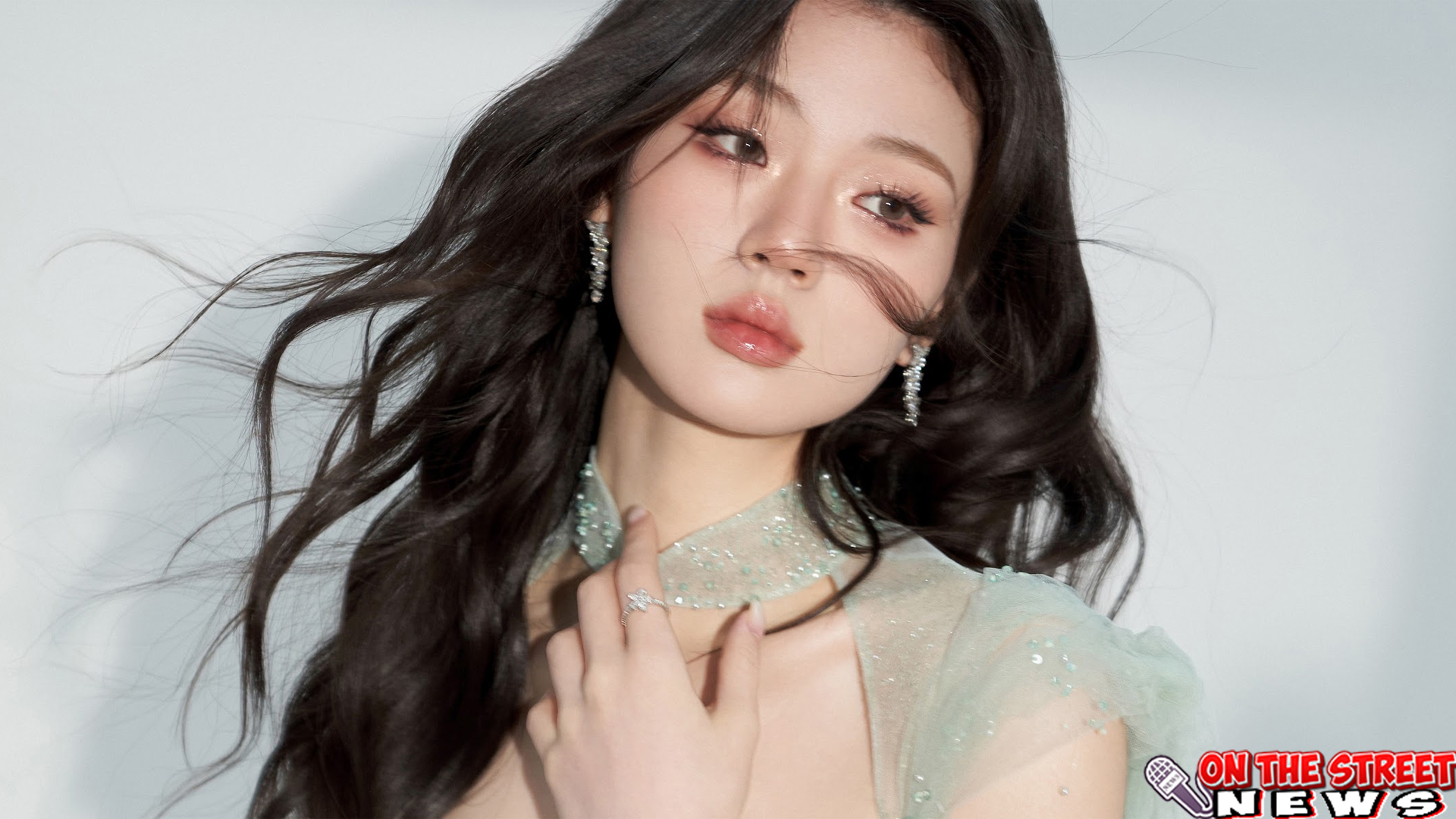 Shan Yichun 02 Bintang Muda China Bersinar