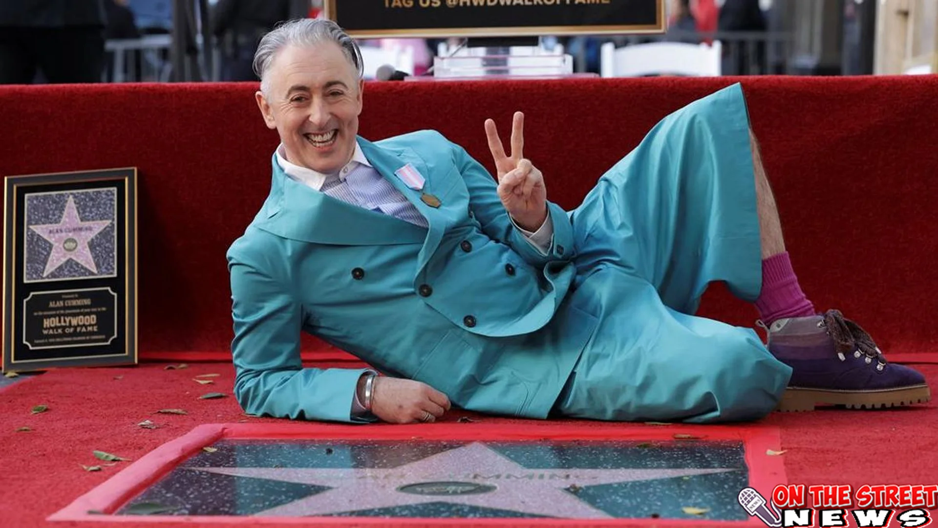 Alan Cumming 36 Jejak Abadi di Hollywood Walk of Fame!