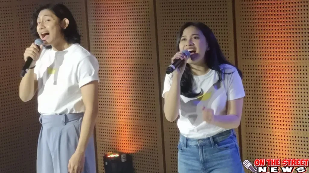 Dee Lestari Hipnotis! 1 Musikal Perahu Kertas Resmi Dibuka