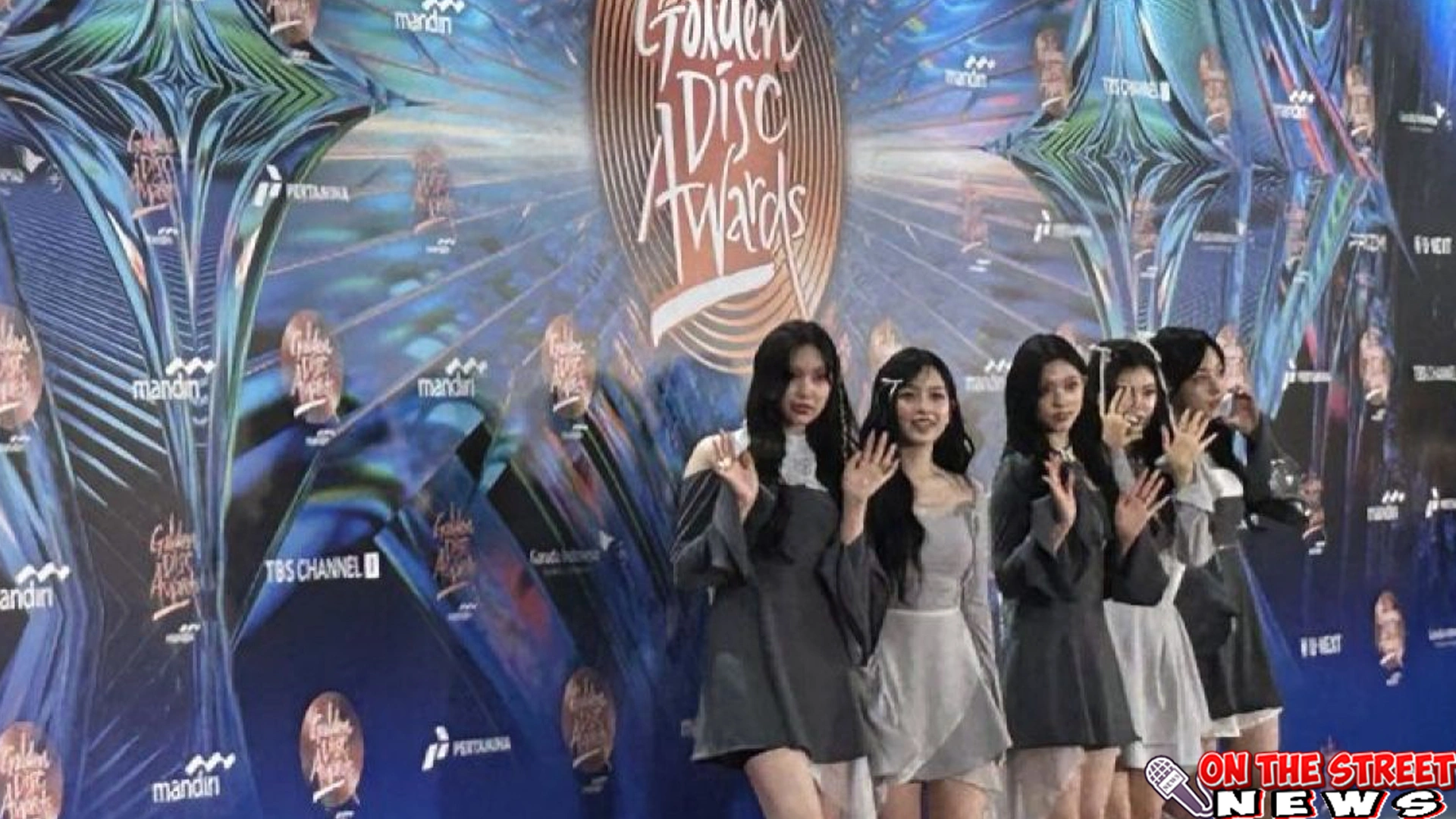 NewJeans Bersiap Berani ke 1 Panggung Musik